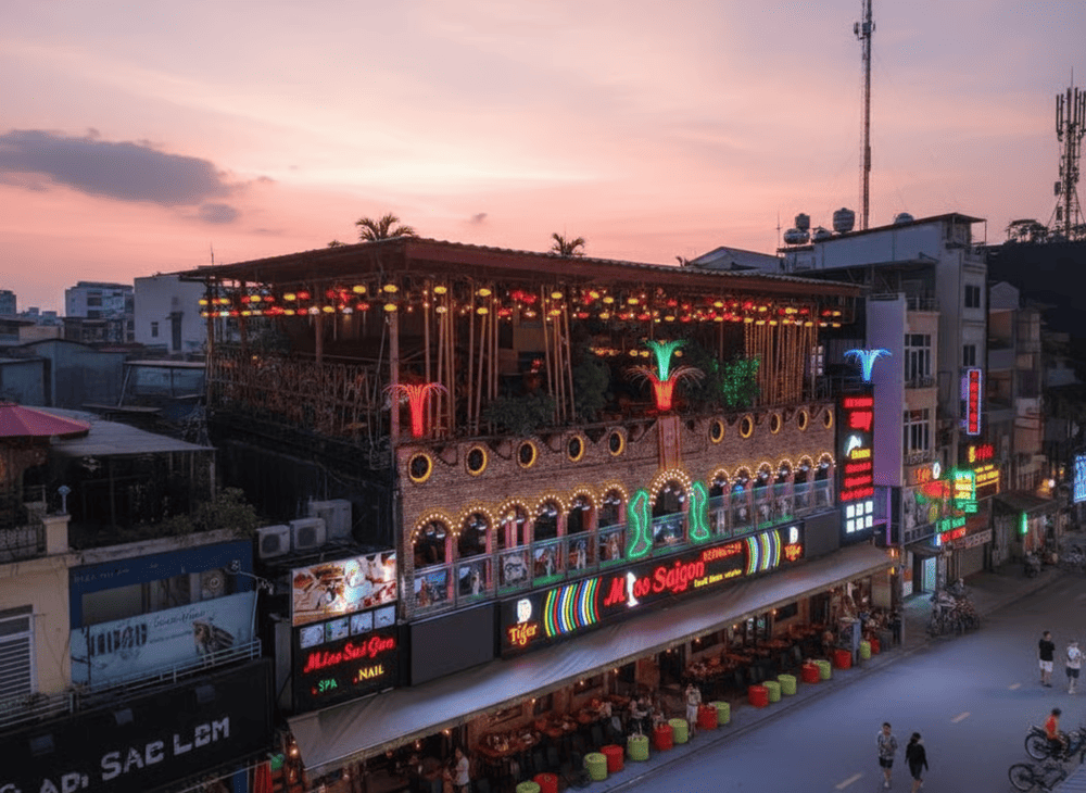 Phố đi bộ B&ugrave;i Viện mở cửa cả ng&agrave;y, l&agrave; nơi nhịp sống của S&agrave;i G&ograve;n được t&aacute;i hiện r&otilde; n&eacute;t